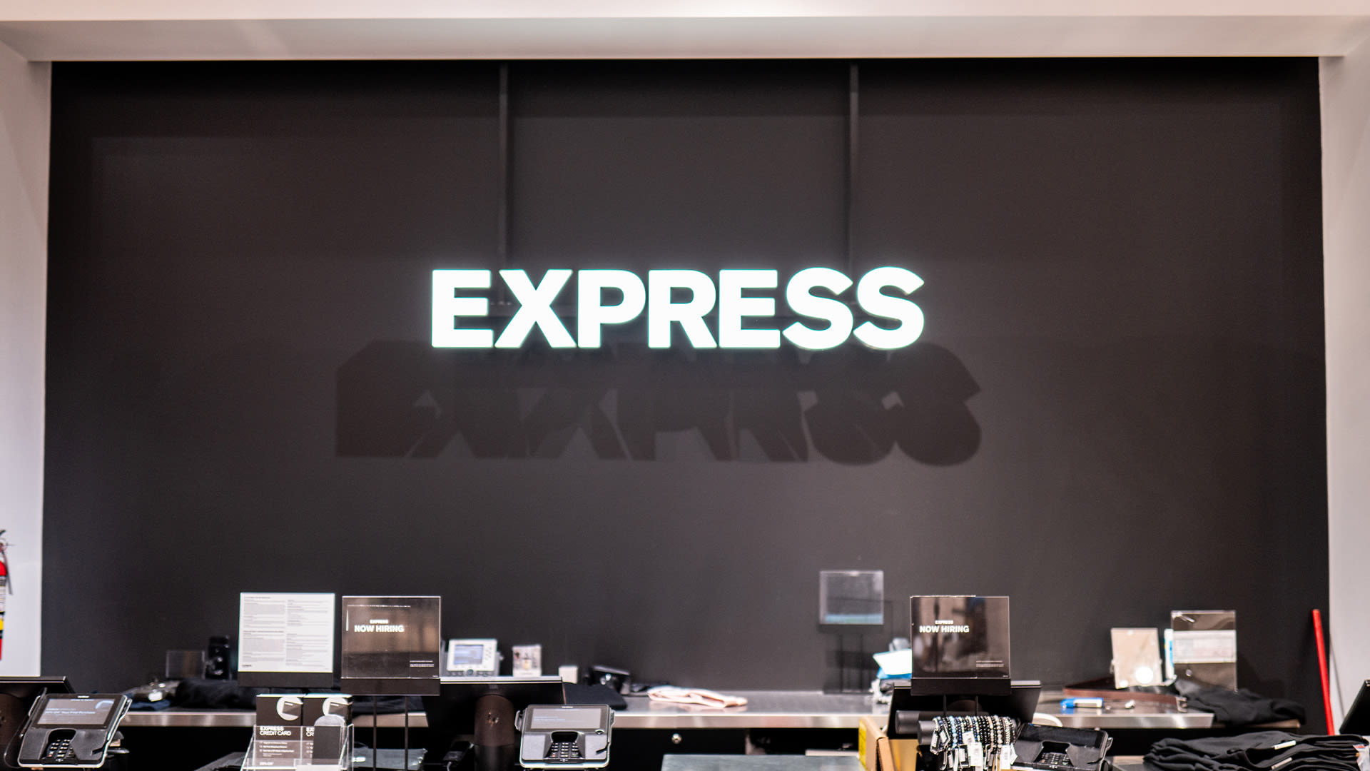 'A domino effect' mourns fan as Express begins sale after announcing 95 closures