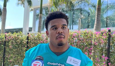 Dolphins' Chop Robinson: I don't put pressure on myself being first-round pick