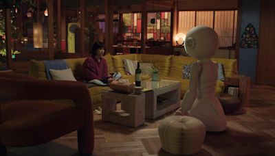 Apple’s new series Sunny pairs Rashida Jones with a mystery-solving robot