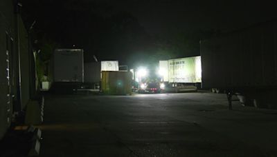 Houston investigation: 2 decomposed bodies found in trailer on Milwee