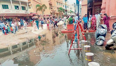 Overflowing manholes on Heritage Street leading to Golden Temple expose Amritsar civic body’s tall claim