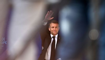 Macron beendet Besuch - anschließend Regierungsberatungen