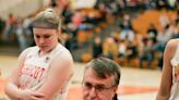 Mishicot girls basketball adjusting to new coach Joel Kubsch