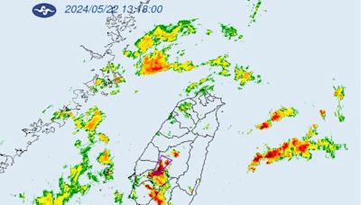 快訊／大雷雨開轟！4縣市警戒 劇烈降雨持續1小時