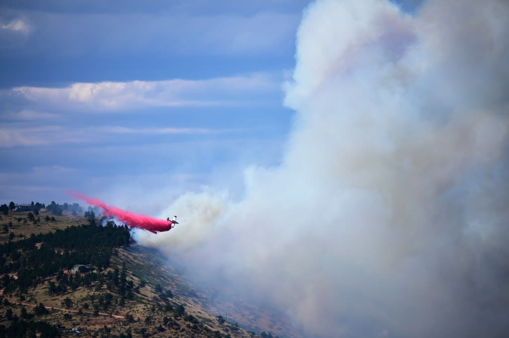 Stone Canyon fire near Lyons grows to 1,320 acres, triggering evacuations in Boulder, Larimer counties