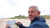 Renowned artist paints on stunning Northumberland beach for charity which rescued his mum