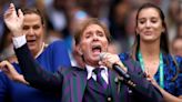 Wimbledon 2022: Sir Cliff Richard leads impromptu sing-a-long with crowd on Centre Court