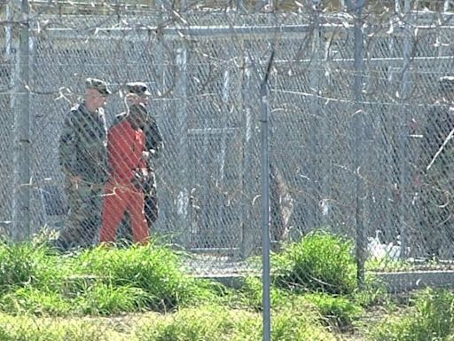 El secretario de Defensa de Estados Unidos tumba el acuerdo de Guantánamo sobre el 11-S y pone encima de la mesa la pena de muerte