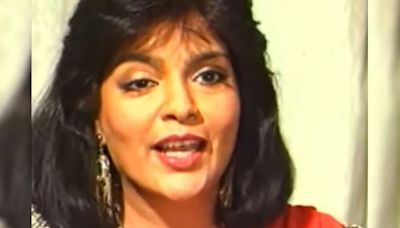 Zeenat Aman's Interview From The Era When She Made "Very Few Public Appearances": "Was Fully In Family Mode"
