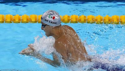 Descalifican al nadador mexicano, Miguel de Lara, en la prueba de 100 metros pecho