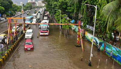 Mumbai Hit By Heaviest Rains Since 2019 Brings City To Standstill | Record Breaking Rainfall!