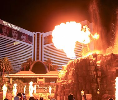 The Mirage Bids Farewell With Final Volcano Blast After Shaping Las Vegas' Casino Resort Legacy - News18