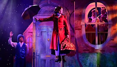 MARY POPPINS Flies Onto the Broadway Palm Stage This Month