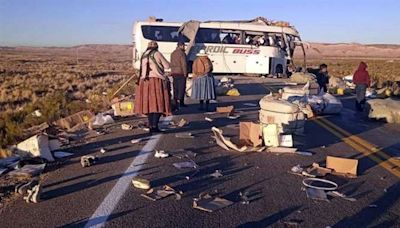 Suben a 22 los muertos por el mayor accidente vial en Bolivia en lo que va de 2024 | Teletica