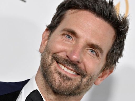 Bradley Cooper Sings 'A Star Is Born' Song During Surprise Performance With Pearl Jam