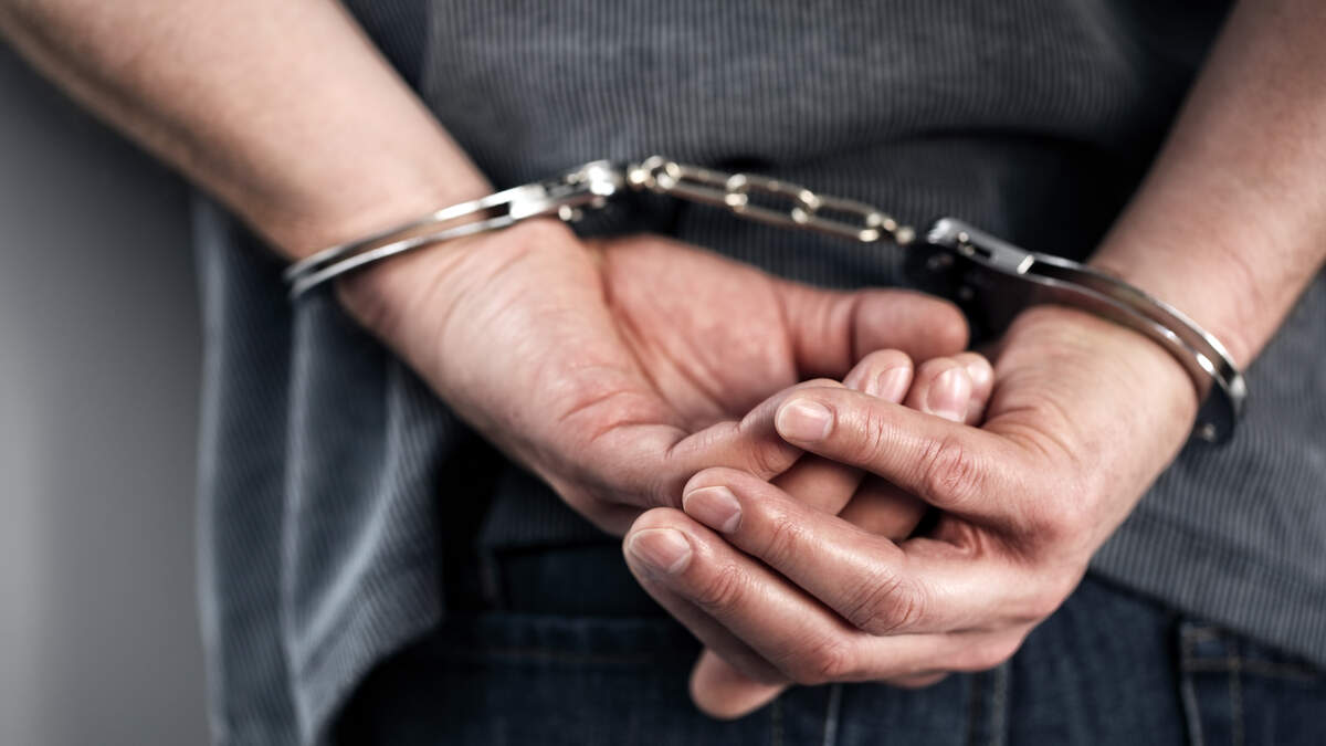 Man, 29, Arrested in Triple Stabbing in Santa Monica | KFI AM 640 | LA Local News