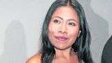 Yalitza inspira con su voz a niñas en el deporte