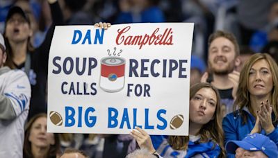 Will Dan Campbell Be Less Aggressive if Jake Bates Is Kicker?