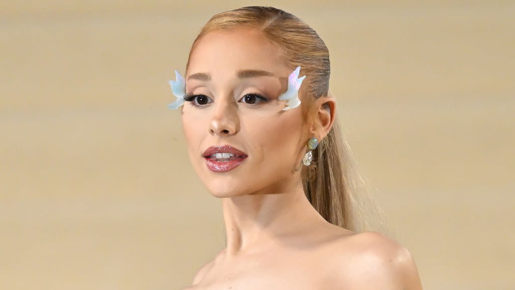 Ariana Grande Addresses Voice Change In Viral Video & Calls Out Double Standard: “God Forbid I Sneeze Like Glinda”