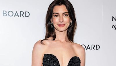 Anne Hathaway Reveals Her Surprising Lip-Plumping Hack. Watch Her TikTok Tutorial