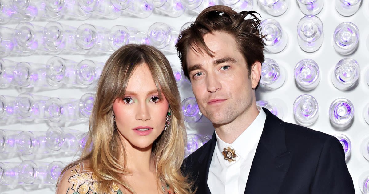 Suki Waterhouse Announces Tour Following Baby With Robert Pattinson