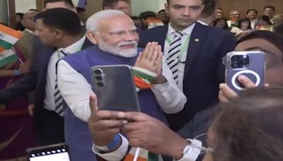 Video | PM Modi Greets Indian Diaspora In Austria