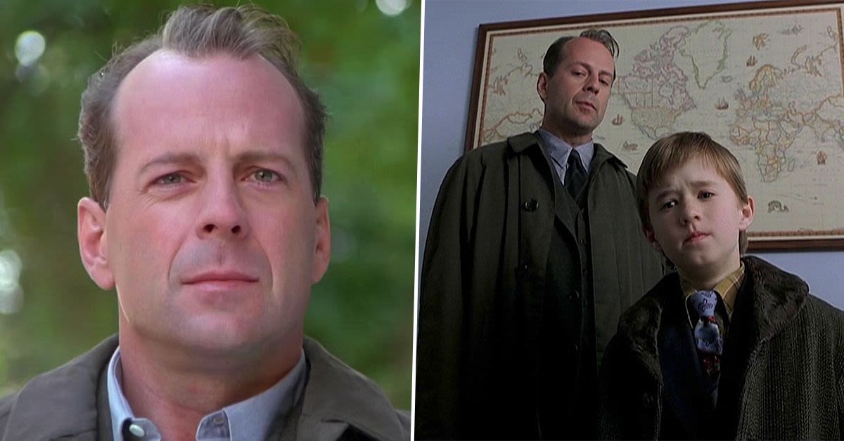 Bruce Willis compared working on The Sixth Sense to Pulp Fiction, telling M. Night Shyamalan "you've got it, kid"