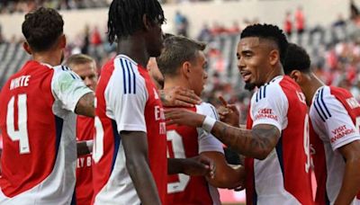 Com gols de brasileiros, Arsenal vence United em amistoso