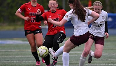 Baisden leads Kenai Central girls to opening-round win at Alaska state soccer tournament