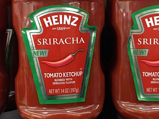 With 52% ownership, The Kraft Heinz Company (NASDAQ:KHC) boasts of strong institutional backing