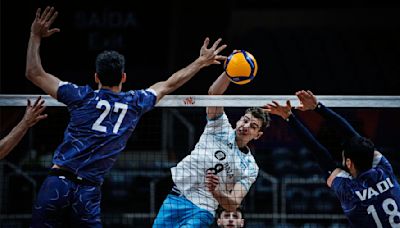 La Selección argentina de vóley, con Agustín Loser, logró su segundo triunfo en la VNL frente a Irán