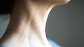 What are the early signs of a thyroid problem? Symptoms of overactive and underactive thyroid