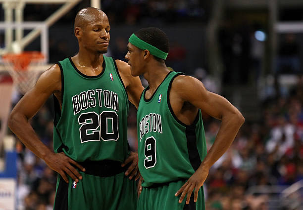 Celtics' Teammates Rajon Rondo And Ray Allen Boxed In Weight Room