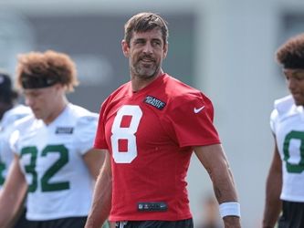 Jets' Aaron Rodgers, Garrett Wilson downplay 'heated' training camp conversation