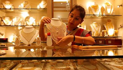 High gold prices dull activity in India and China