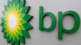 BP gana un 72% menos hasta marzo, pero mantiene las recompras de acciones