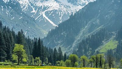 Visit 7 Amazing Weekend Destinations Near Manali, Himachal Pradesh