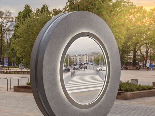 ‘Portal’ installation in NYC offers window to Dublin, Ireland