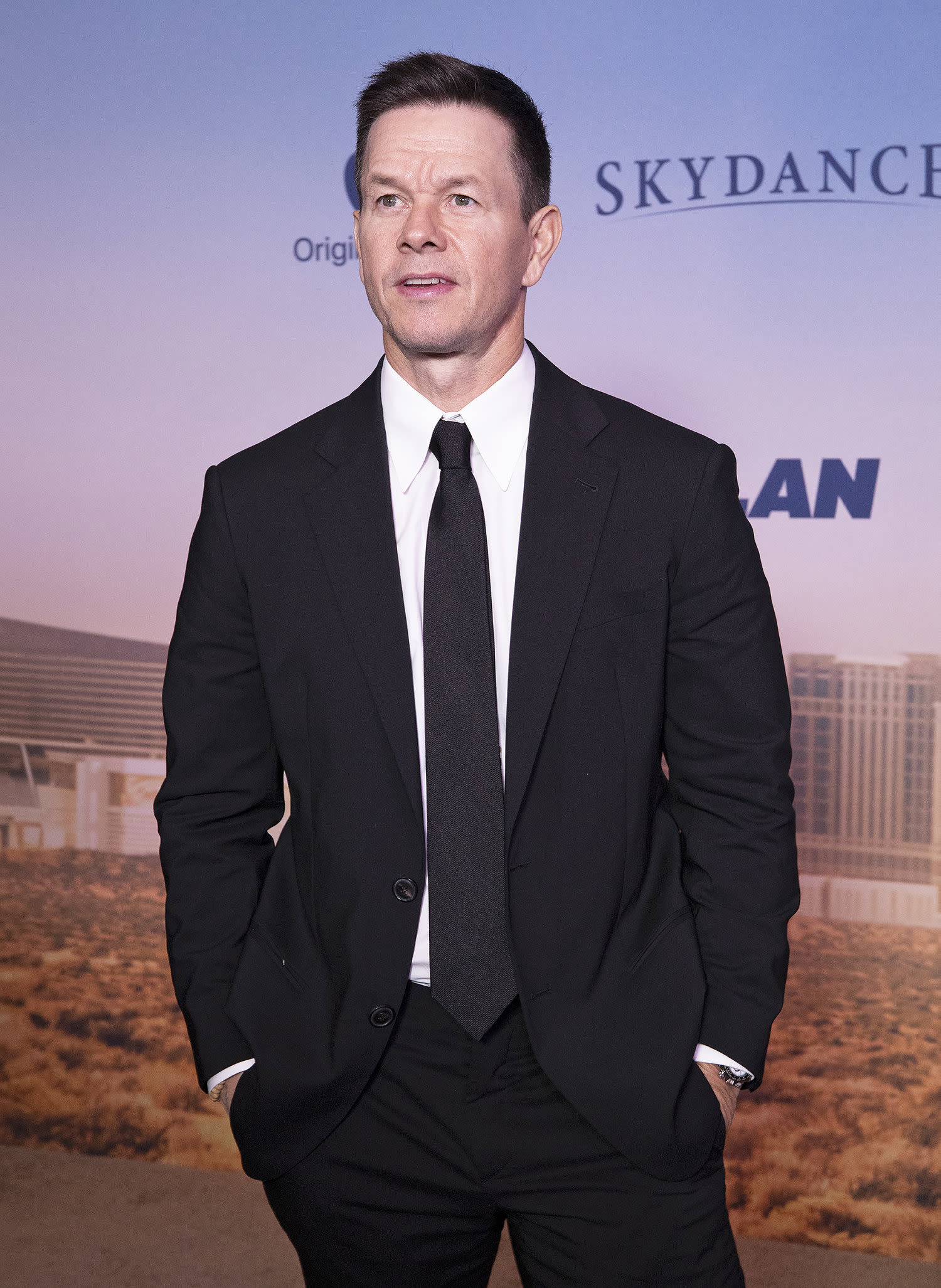 Mark Wahlberg points out he’s shorter than his 2 sons in new family pic