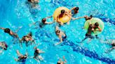 Siete consejos para nadar de manera segura y evitar accidentes en piscinas o playas este verano