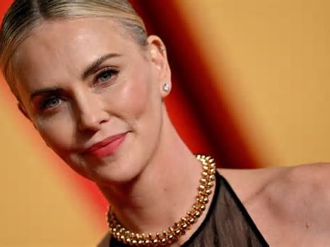 Así han cambiado las hijas de Charlize Theron