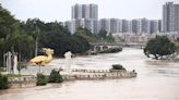 廣東續現強降雨清遠一縣需停課 氣象部門：可能再度出現龍捲風