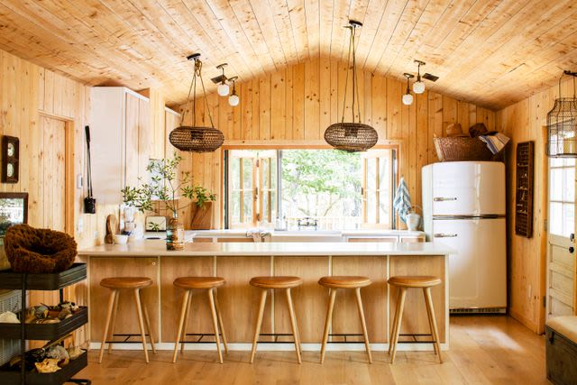 This 740-Square-Foot Bungalow Proves Just The Right Fit For A Family Of Seven