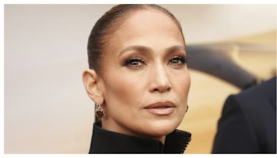 Jennifer Lopez Posted 'Racy' & 'Sultry' Selfies as Marriage Crumbled