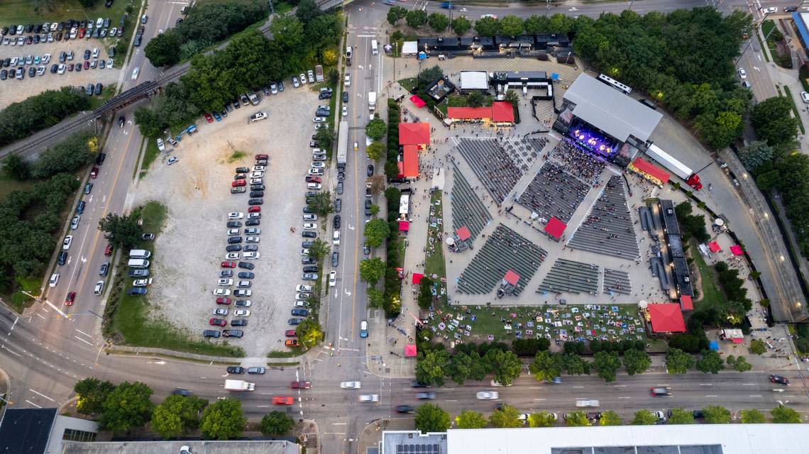 Neighbors like downtown Raleigh’s Red Hat Amphitheater, but not city’s plan to move it