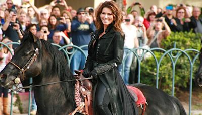 Glastonbury: Shania Twain says she wants to ride a horse to her set