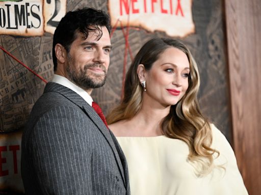 Henry Cavill presume la cuna de su futuro hijo y pide consejos para ser padre - El Diario NY