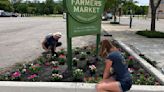 New Farmers Market sign installed downtown