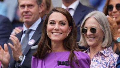 Kate Middleton receives 30-second standing ovation at Wimbledon finals amid health scare