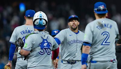 Clement homers, drives in 4 to lead Blue Jays past Giants 10-6